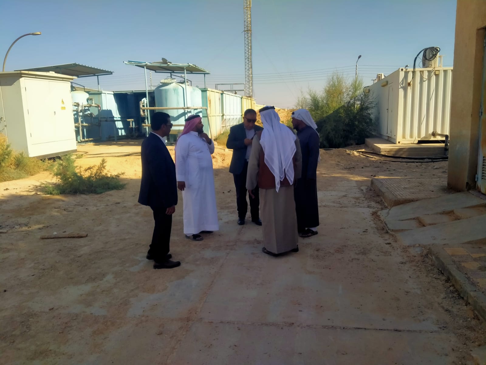لقاءات مع مشايخ ومواطنين