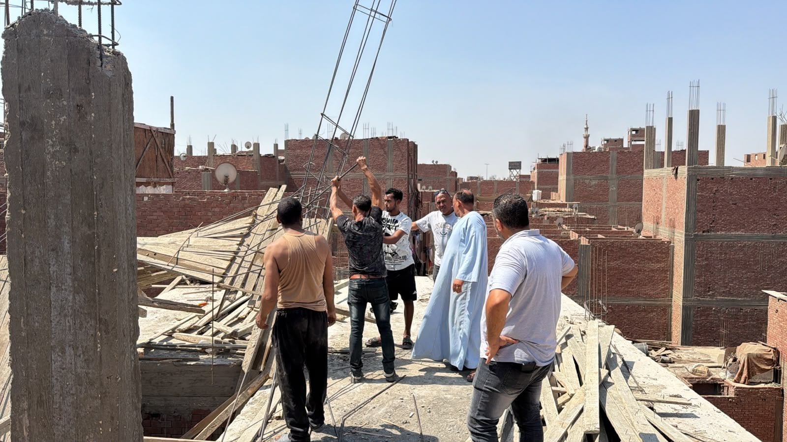 إزالة مخالفات بناء في بولاق الدكرور (1)
