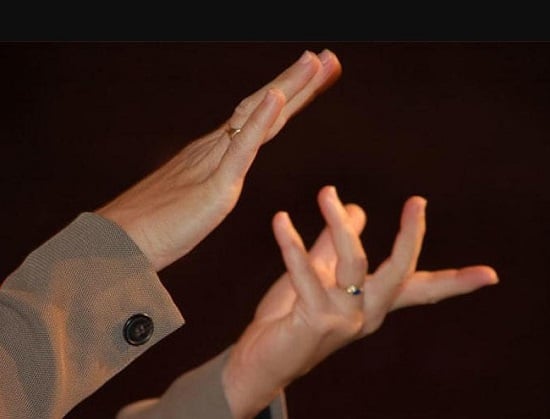 لغة الإشارة لغة الإشارة