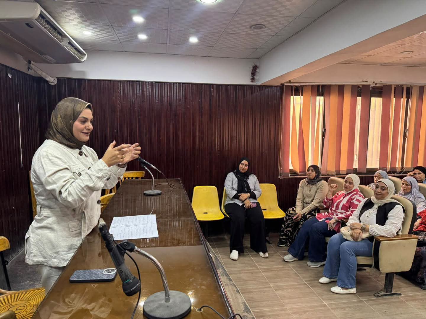 جانب من ندوة كيف تحافظ المرأة على توازنها النفسي (1)