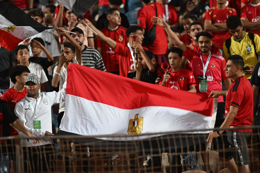الجماهير تدعم منتخب مصر الجماهير تدعم منتخب مصر