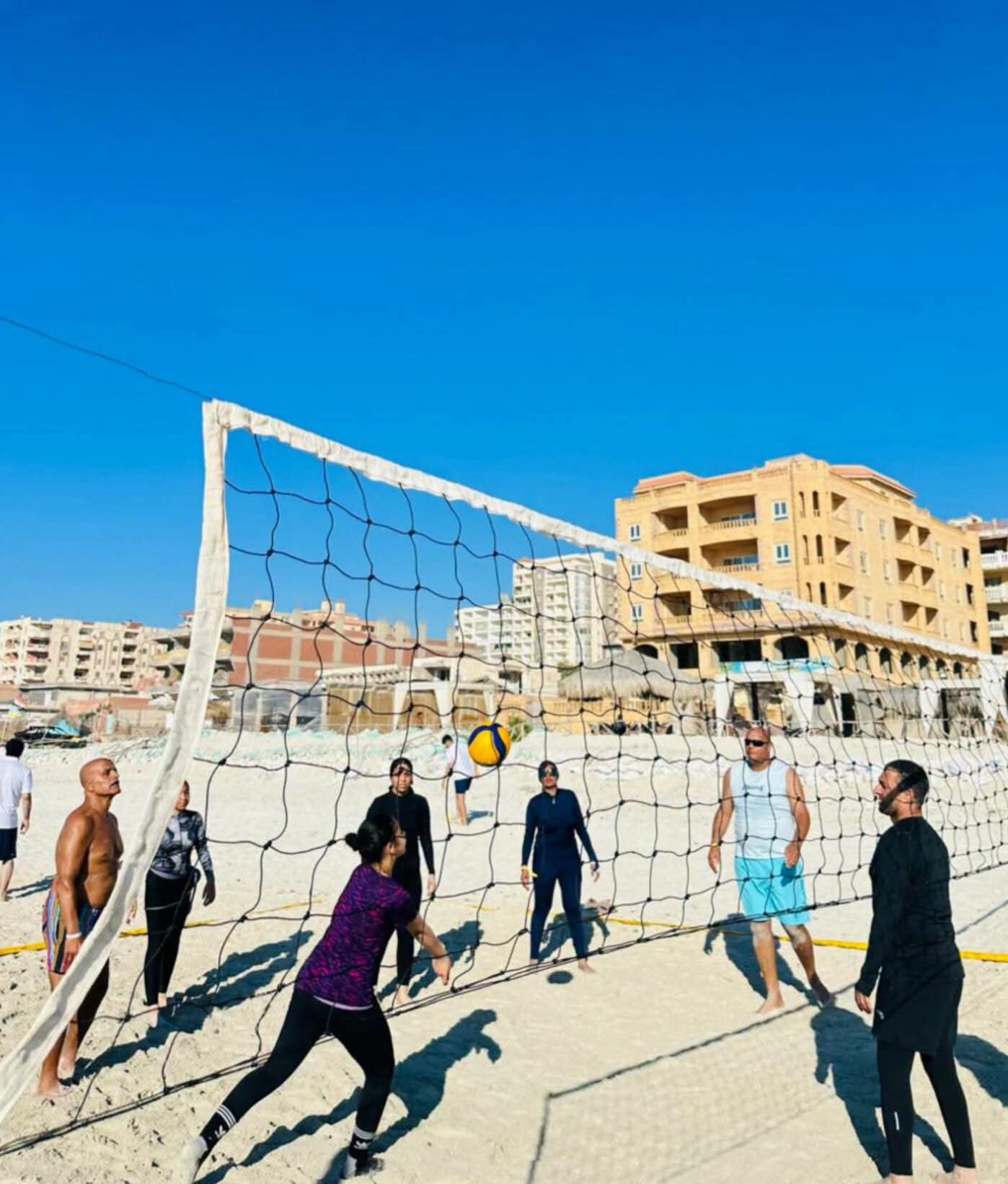 الكره الطائره