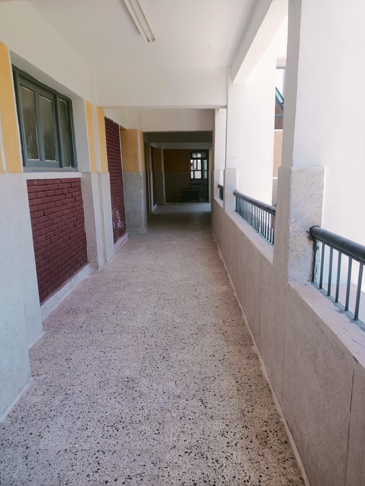 مدارس جديدة تفتح أبوابها أمام التلاميذ  (7)
