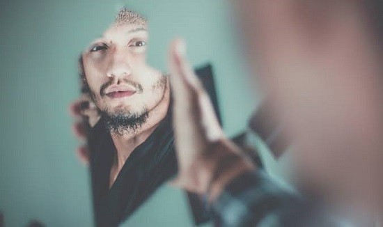 كيفية التعامل مع الشخصية النرجسية