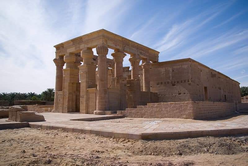 جانب من معبد هيبس