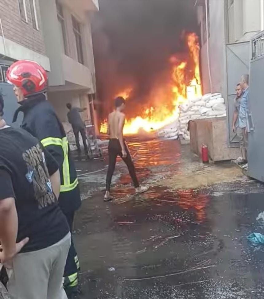 حريق مصنع بلاستيك حريق مصنع بلاستيك