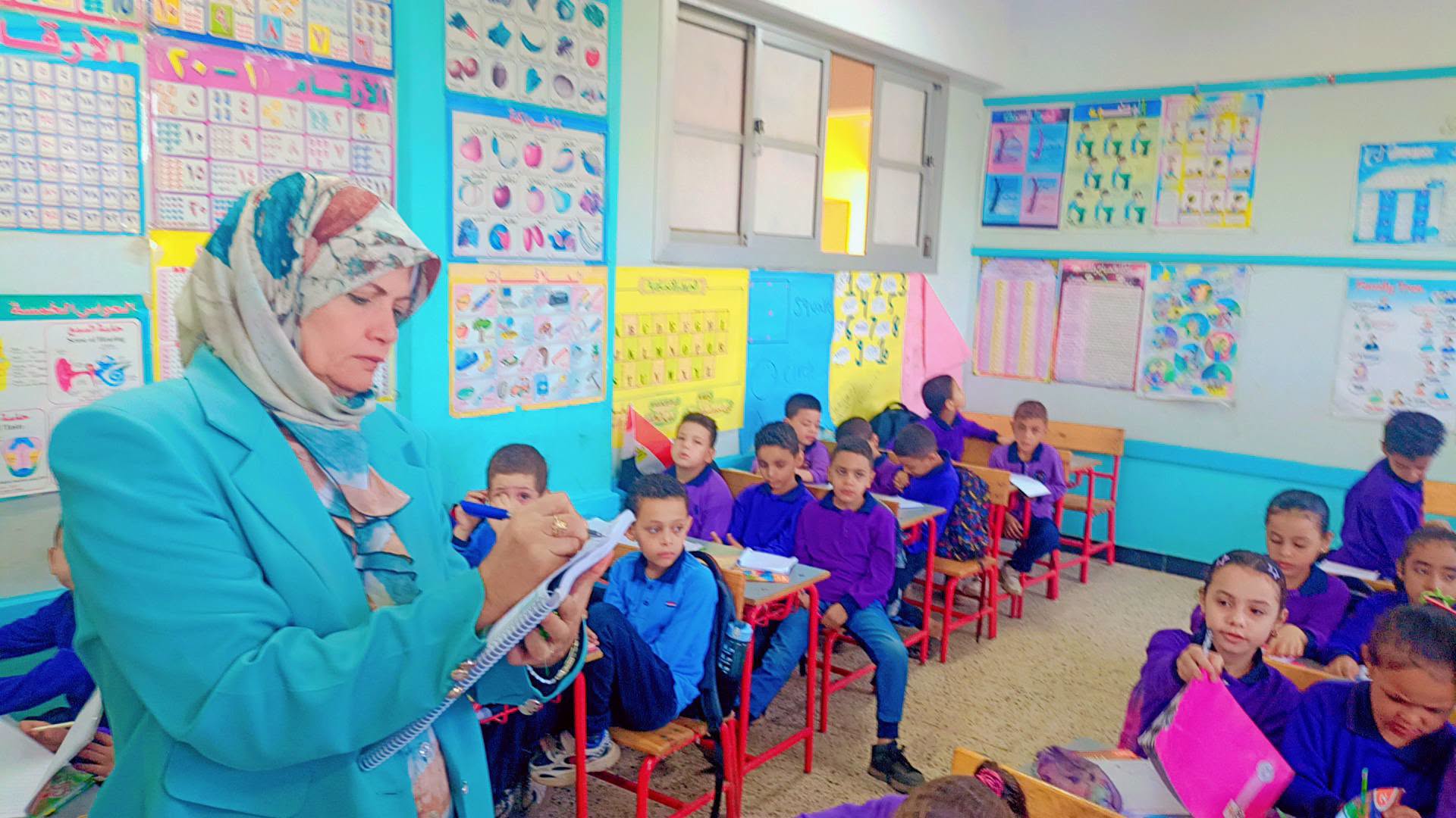 خلال الجولة بالفصول خلال الجولة بالفصول