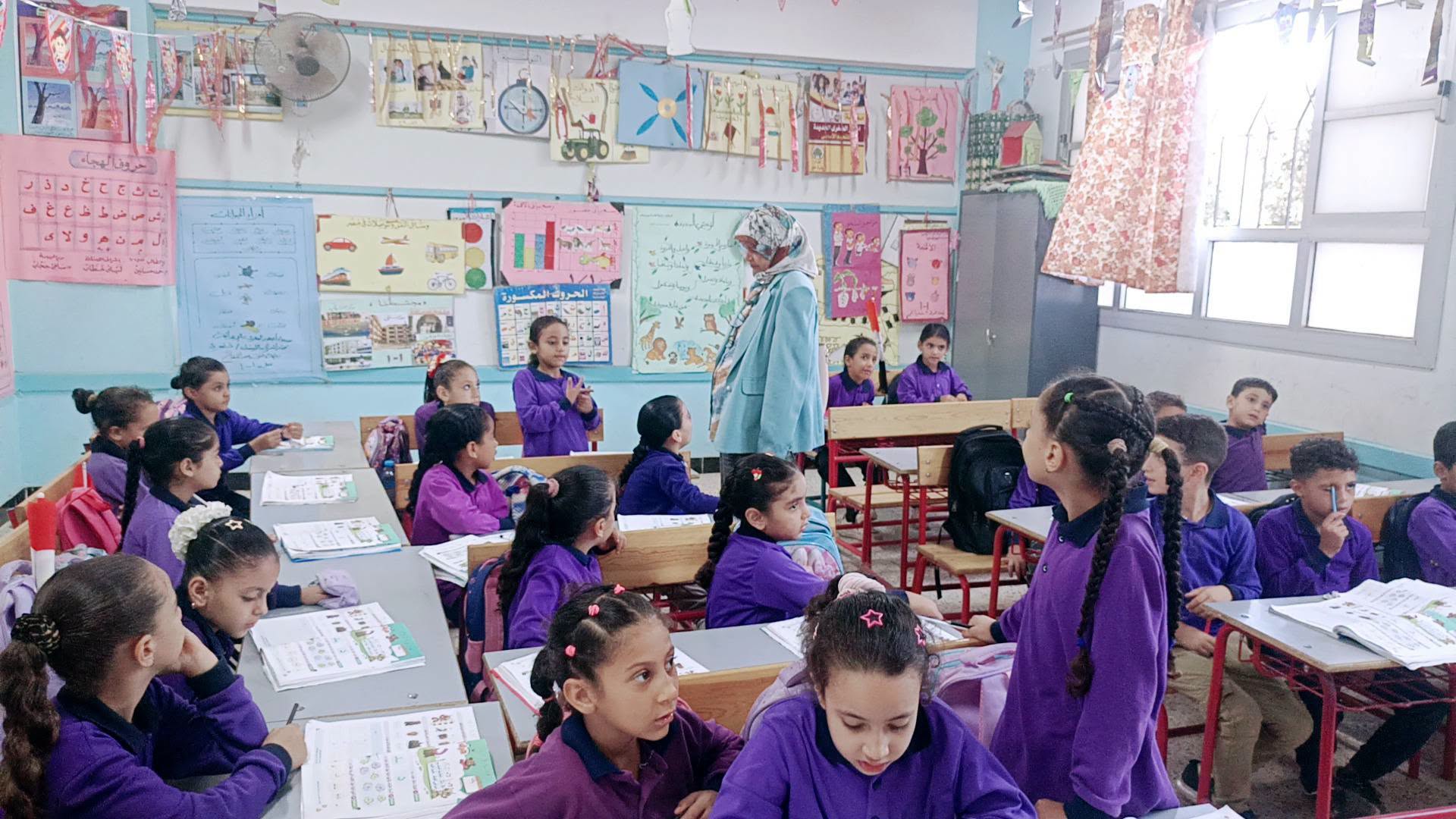 تفقد الفصول الدراسية تفقد الفصول الدراسية