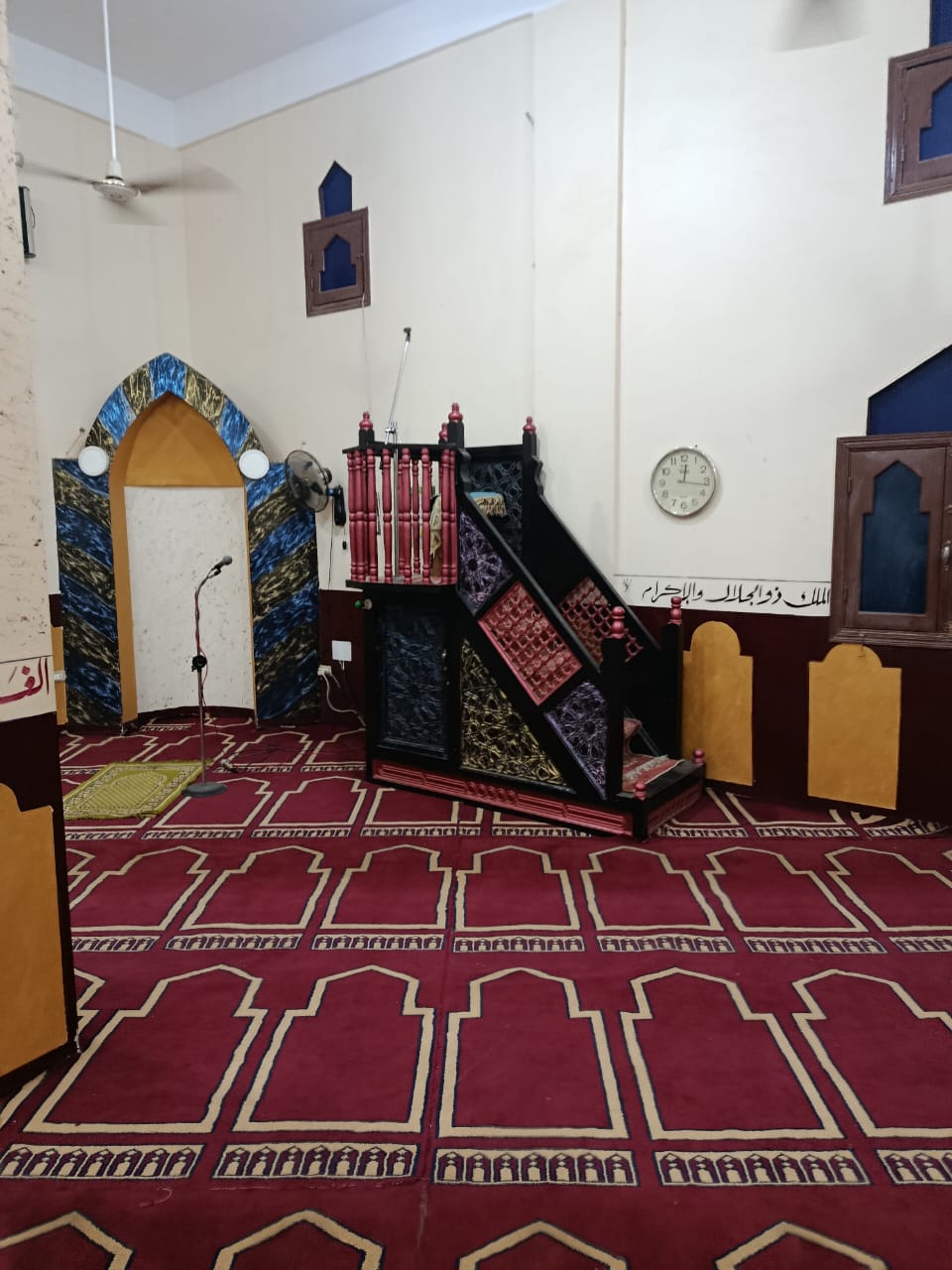 المنبر المنبر