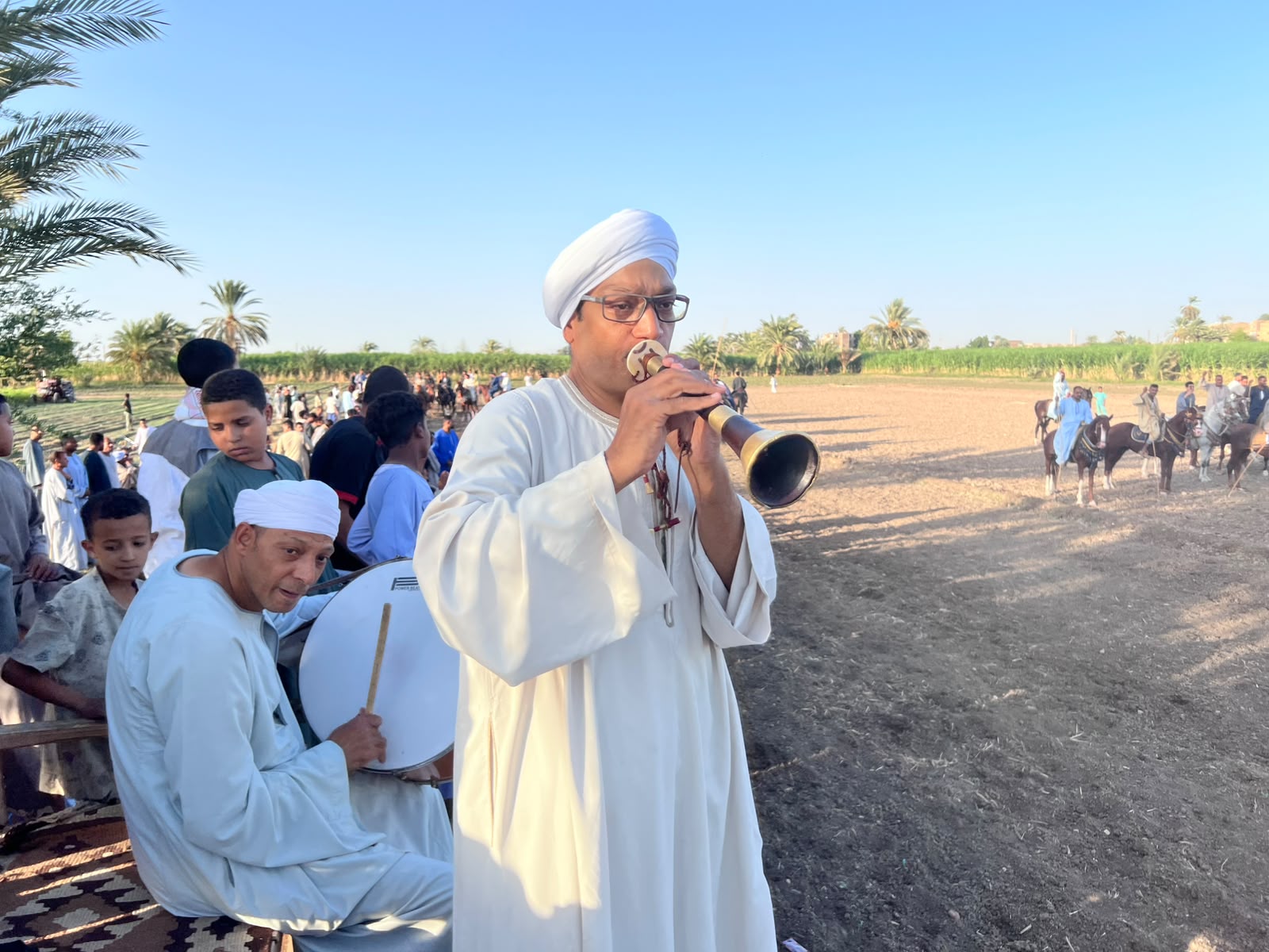 طبل ومزمار داخل المرماح طبل ومزمار داخل المرماح