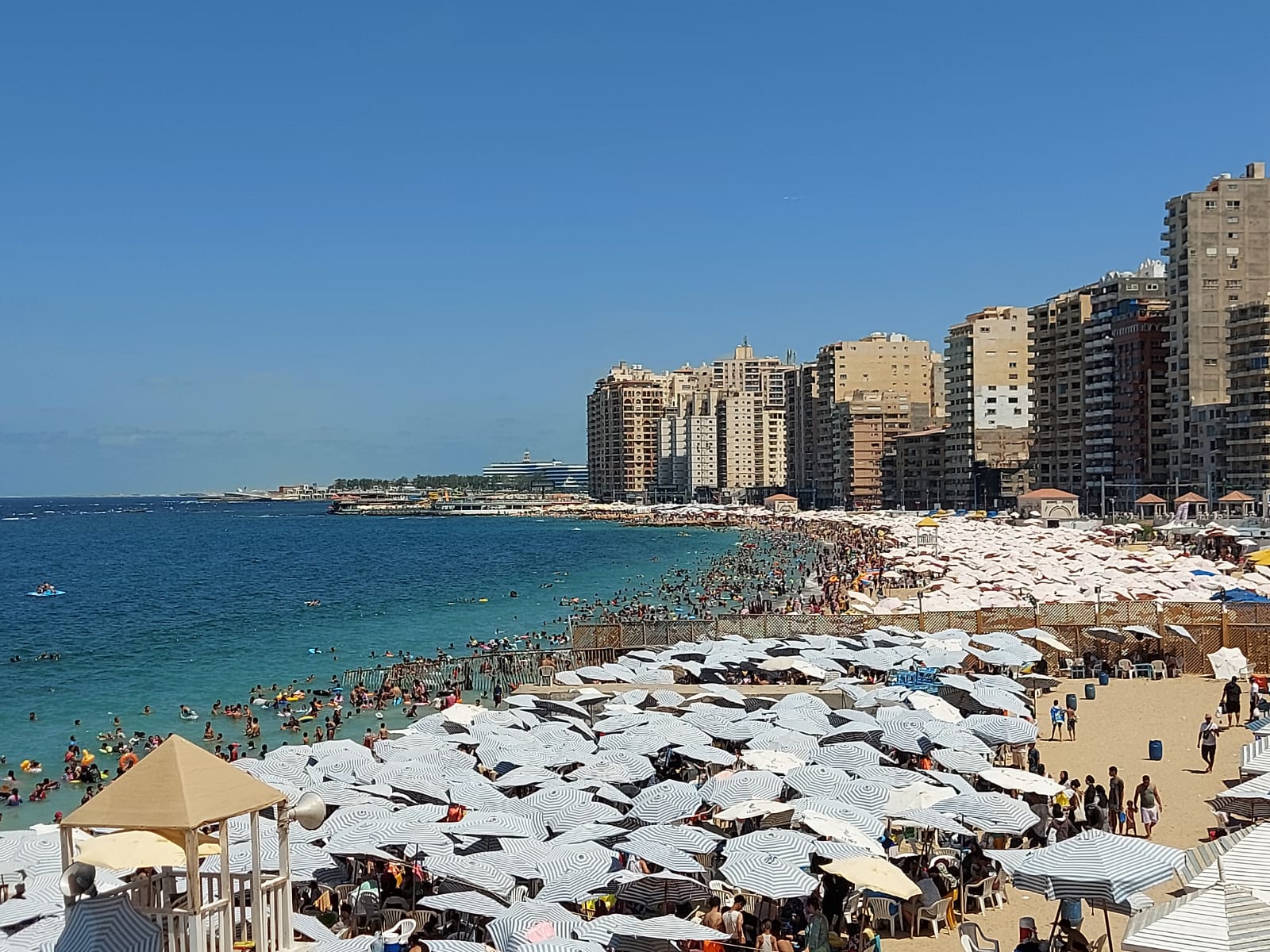الجمعه قبل المدارس