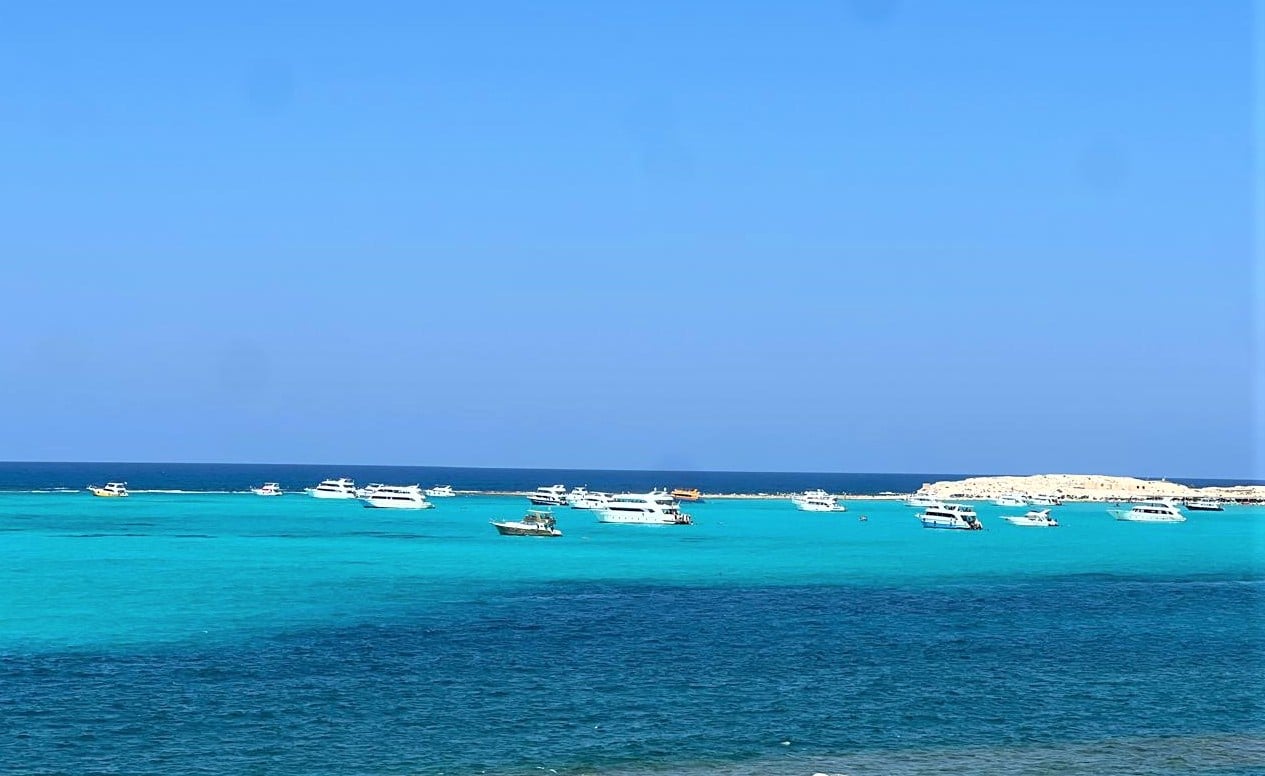 جمال يحر وشواطئ مطروح