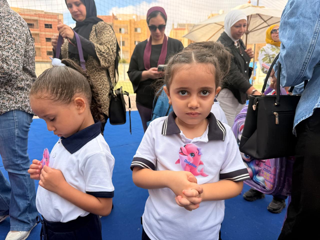 استقبال الطلاب فى أول يوم بالعام الدراسى بمدارس النيل (2)