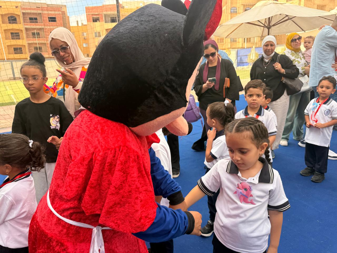 فقرات استقبال الطلاب الجدد بأول يوم دراسة