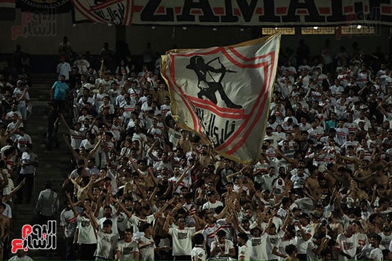 جماهير الزمالك توازر اللاعبين