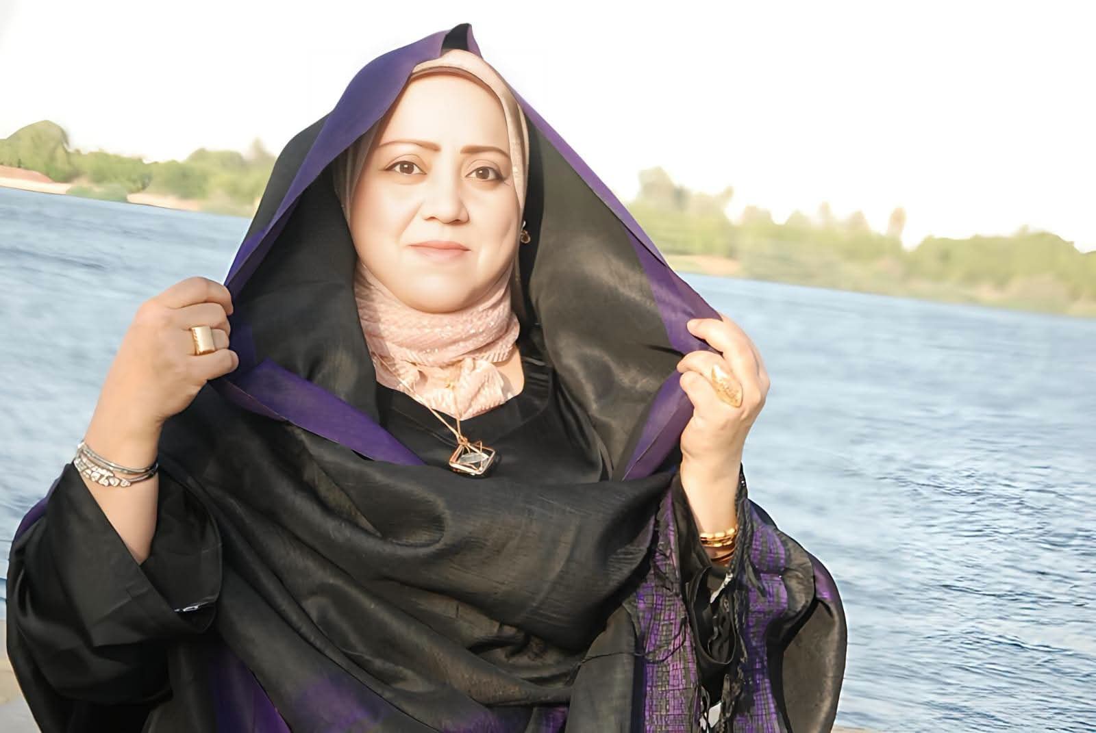 الحبرة الإسناوية زي تراثى لم يندثر منذ عشرات السنين في جنوب الأقصر