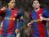 ميسي ورونالدينيو بقميص برشلونة