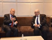 أبو الغيط يلتقى وزير الخارجية الجزائرى رمطان لعمامرة
