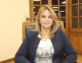 الدكتورة حنان كامل عميدة كلية الآداب بجامعة عين شمس