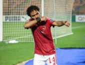 لاعب الأهلى حسين الشحات- أرشيفية