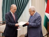 الرئيس الفلسطينى محمود عباس ورئيس الوزراء الفلسطيني المكلف 