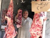 جزار يخفض أسعار اللحوم بالجيزة