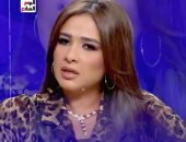ياسمين عبد العزيز تتحدث عن عن علاقتها بأحمد العوضى