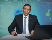 هشام عبد الوهاب أستاذ الكيمياء