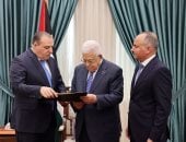سفيرا مصر والأردن يسلمان الدعوة