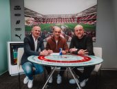 ليتش يوقع على عقود تدريب سالزبورج 