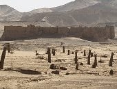 لم يتبق منها سوى أطلال دفنتها رمال الصحراء.. "السميرة والضباشية والجب واللبخة والبرمودى ودير المنيرة" أشهر قصور الواحات الخارجة الأثرية المحصنة.. صروح أثرية مبنية من الطوب اللبن بأسوار تزيد عن 12 مترا.. صور