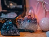 أحجار طاقة تدعم الحظ لدى مواليد برج الحوت