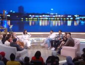 قلد عادل إمام وباع صاحبه.. فقرة كوميدية من فريق "الكابتن" في "معكم منى الشاذلي"