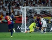 جانب من مباراة سابقة بين برشلونة وريال مدريد 