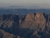 جبال سربال.. متحف طبيعى وسر من أسرار سيناء بين الصخور والتاريخ (صور)