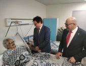 وزير الثقافة يزور الروائى الكبير صنع الله إبراهيم