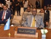 مندوب الصومال بالجامعة العربية يدعو لتضافر الجهود لتحقيق التنمية الشاملة