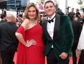 يسرا تتألق بفستان أحمر بصحبة عمرو منسى بمهرجان كان السينمائى (صور)