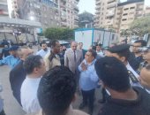 محافظ الدقهلية أثناء زيارة المصابين بالمستشفى الدولي