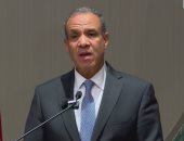 الدكتور بدر عبد العاطى 