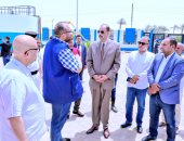 محافظ سوهاج يتفقد محطة مياه "الأحايوة