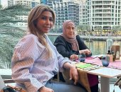 المطرب أروى ووالدتها