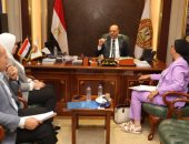 محمد جبران وزير العمل خلال لقاءه النائية نشوى الديب عضو مجلس النواب