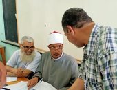 وكيل أزهر كفر الشيخ يشهد بدء أعمال تصحيح أوراق الشهادة الإعدادية