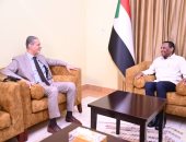 كامل إدريس والسفير هانى صلاح 