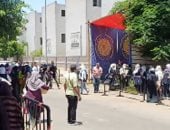سقط عليها ونش بناء.. تفاصيل مصرع طالبة بالثانوية العامة فى أسوان.. فيديو
