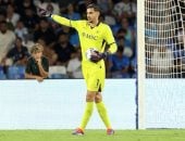 نابولي يمدد عقد حارسه أليكس ميريت حتى 2027