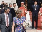 فستان للأميرة ديانا يُباع في مزاد علني بأكثر من نصف مليون دولار.. صور