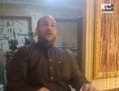 صانع أحجار كريمة: كل قطعة لها رونقها بس مفيش حجر بيجيب الحظ أو الرزق.. فيديو