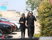 نجوم الفن يشيعون جثمان المخرج سامح عبد العزيز لمثواه الأخير